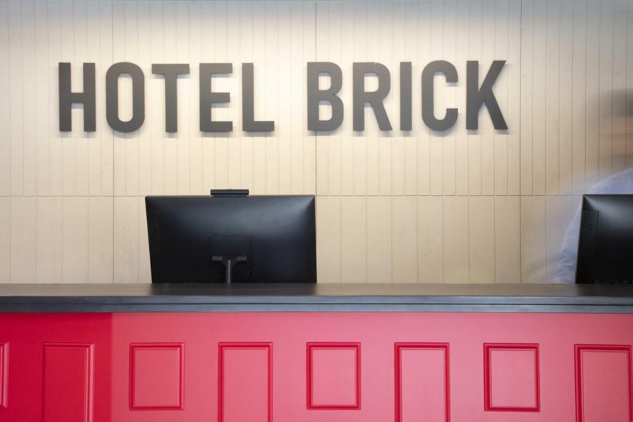 Hotel Brick Барселона Экстерьер фото